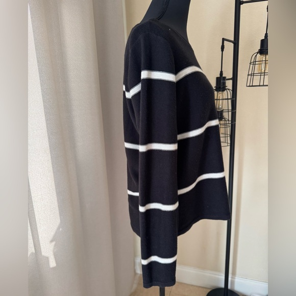 Eileen Fisher Striped Casual Pullover Cozy Sweater Size Small - Picture 3 of 6